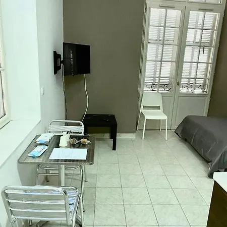 Aparthotel Five Stars S2 *